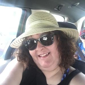 Meet your Posher, Tracy